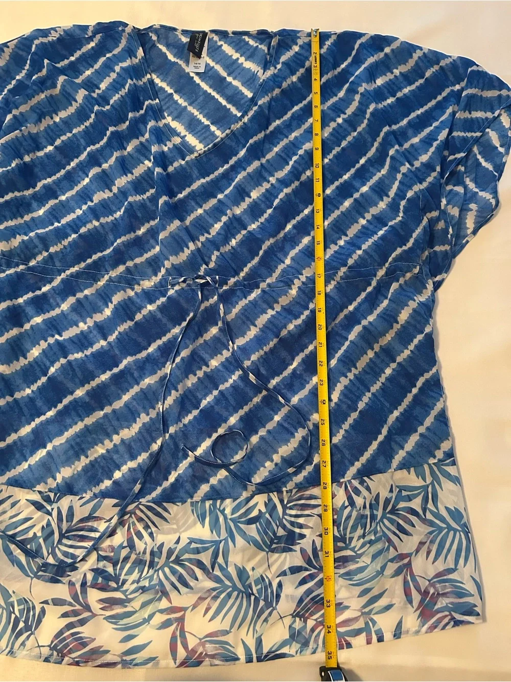 Swimsuits For All Blue and White Tie-Dye V-Neck cover up caftan size 14/16